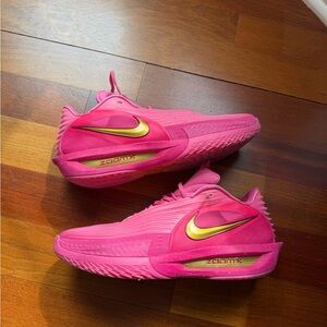 Nike zoomX pink shoes 9.5